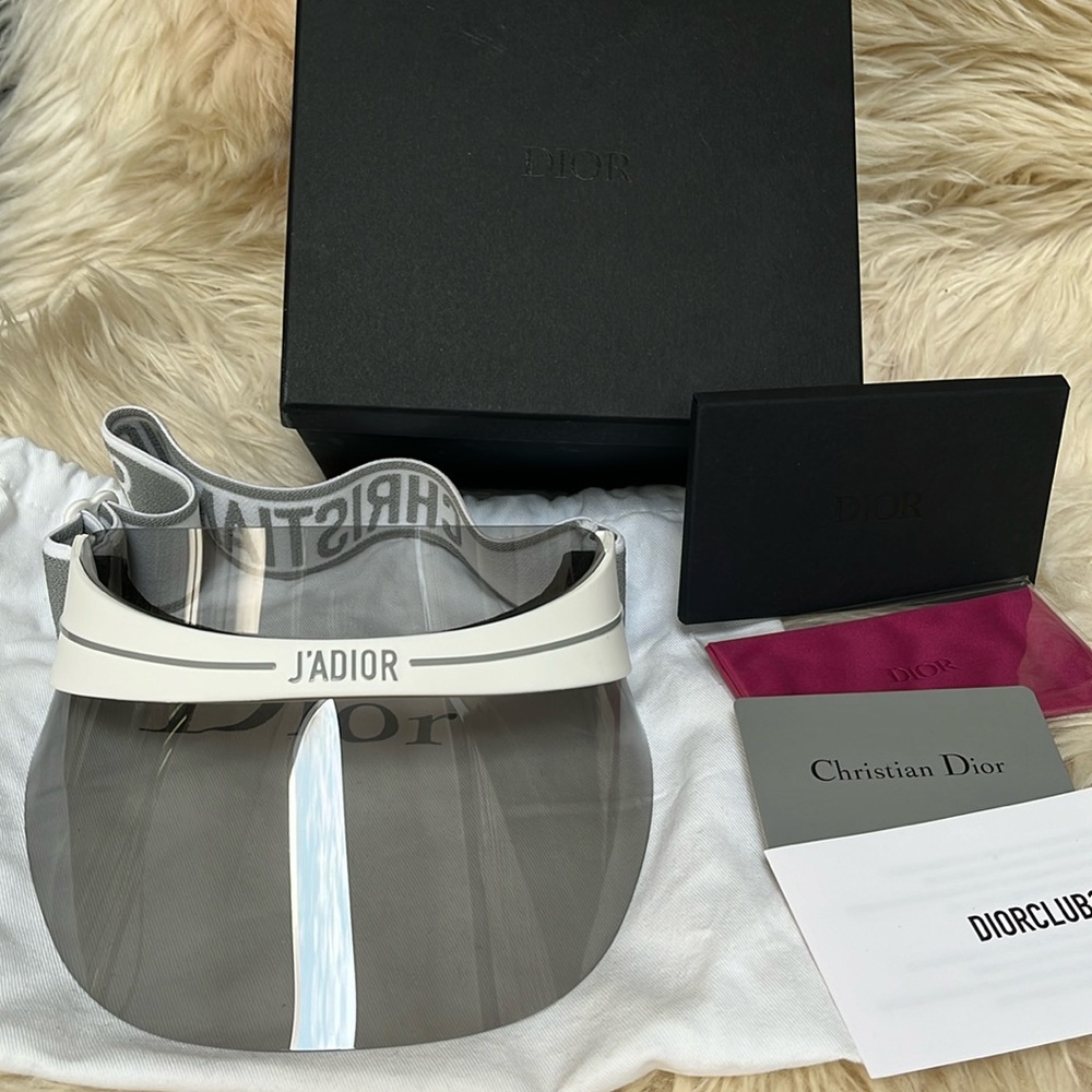 DiorClub1 visor perfect condition